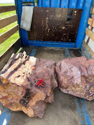 Ландшафтные глыбы красно-фиолетовые 200-1000 килограмм купить в Сухом Логе