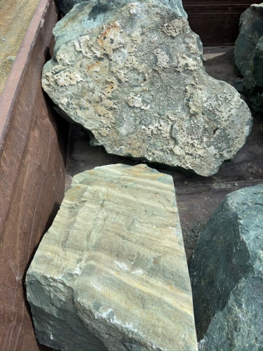 Ландшафтные глыбы зелёные 200-500 килограмм купить в Сухом Логе