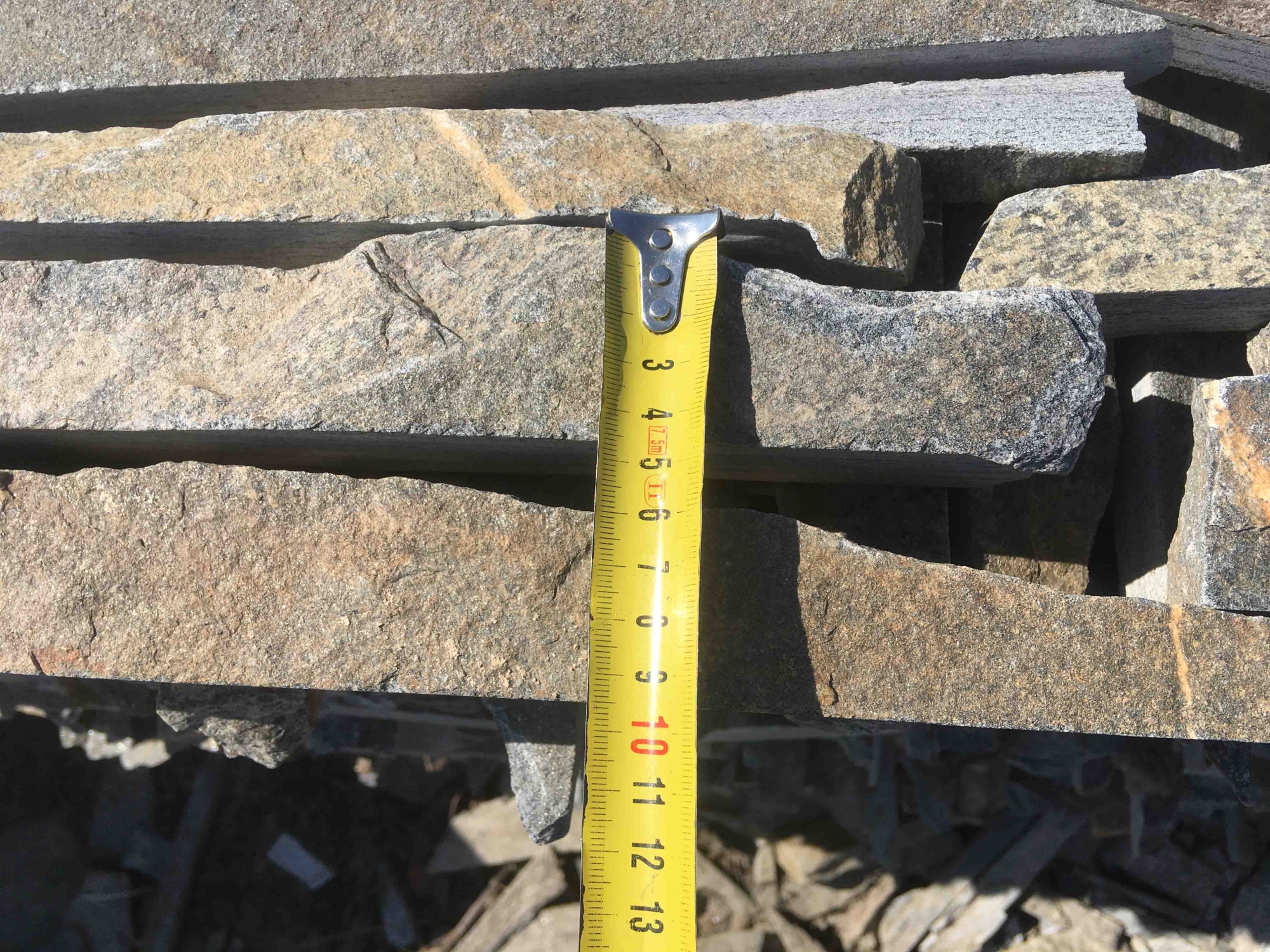 Горбушка златолит мультиколор для облицовки купить в Сухом Логе