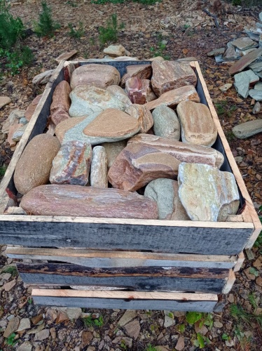 Златолит жёлтый, жёлто-зелёный глыбки и валуны для ланшафтного дизайна купить в Сухом Логе