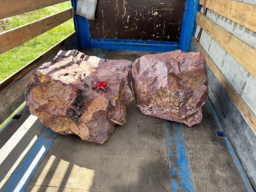 Ландшафтные глыбы красно-фиолетовые 200-1000 килограмм купить в Сухом Логе