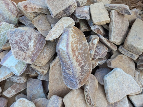 Златолит жёлтый, жёлто-зелёный глыбки и валуны для ланшафтного дизайна купить в Сухом Логе