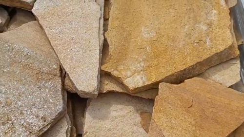 Плитняк златолит жёлтый для цоколя купить в Сухом Логе