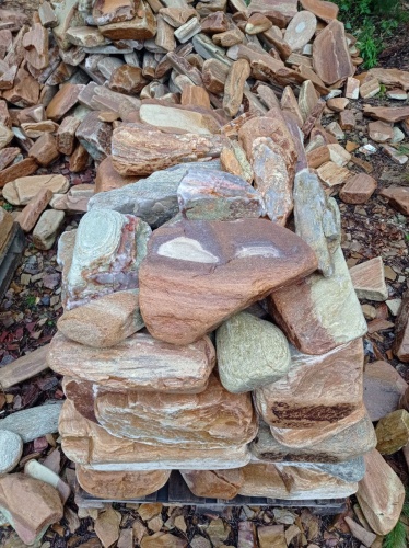 Златолит жёлтый, жёлто-зелёный глыбки и валуны для ланшафтного дизайна купить в Сухом Логе