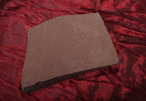 Плитняк лемезит бордовый для цоколя 1,5-2 см купить в Сухом Логе