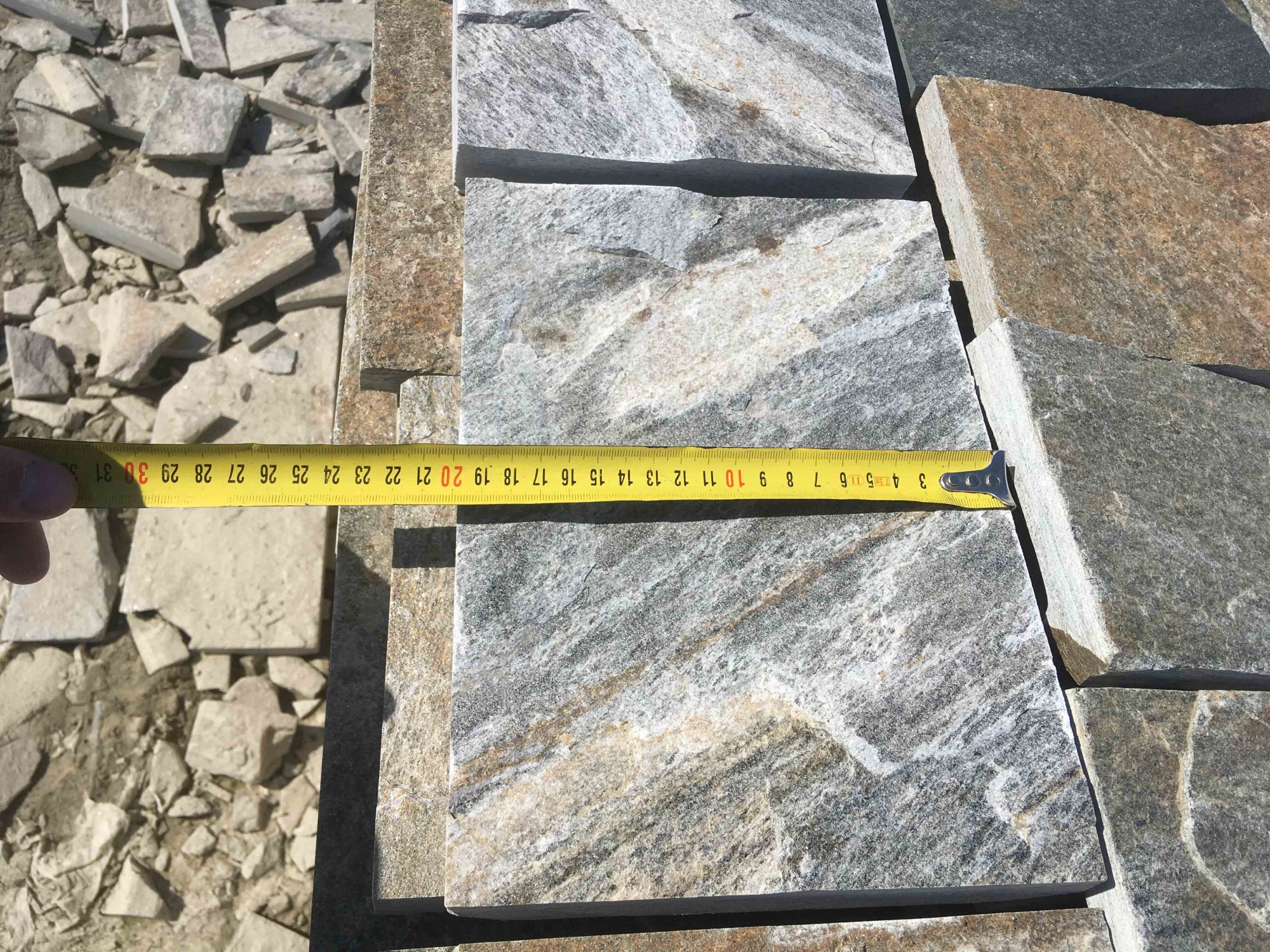 Плитка пилёная златолит Уральский для фасада купить в Сухом Логе