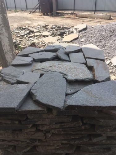 Златолит серебристый галтованный для цоколя купить в Сухом Логе